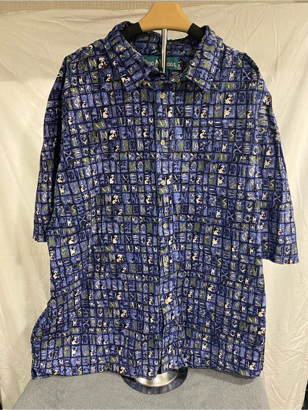 Big Dogs Blue Patterned Button-Up Shirt. 3X